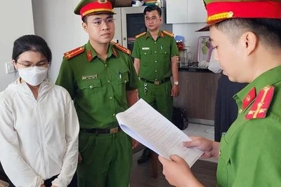 Nữ giám đốc tham ô 4,6 tỉ đồng, 'đốt' vào tiền ảo