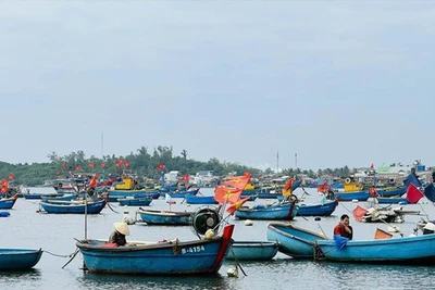 Lênh đênh nghề thuyền thúng