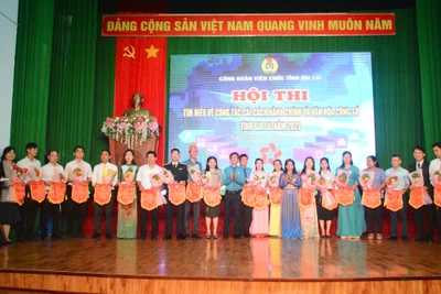 Công đoàn Viên chức tỉnh Gia Lai khai mạc hội thi tìm hiểu về cải cách hành chính 