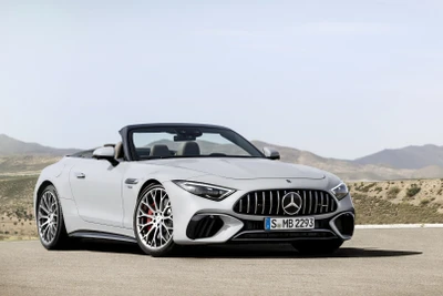 Trải nghiệm siêu phẩm thể thao mui trần cùng Mercedes-AMG SL 2024