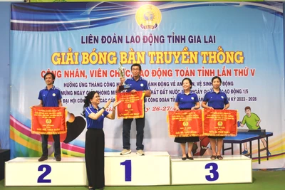 Liên đoàn Lao động Pleiku giành giải nhất toàn đoàn giải bóng bàn truyền thống 