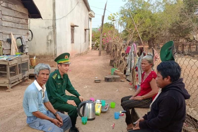 Xông đất ngôi làng mới thành lập ở xã biên giới Ia Mơr