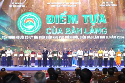 Gia Lai: 6 người có uy tín tiêu biểu được tôn vinh “Điểm tựa của bản làng” 