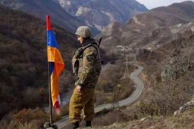 Bùng nổ giao tranh giữa Armenia và Azerbaizan