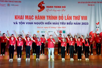 Gia Lai: Khai mạc chương trình Hành trình Đỏ lần thứ VIII