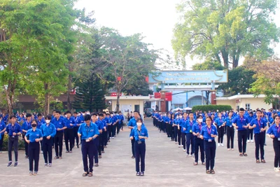 Hơn 900 đoàn viên, thanh niên Trường THPT chuyên Hùng Vương tham gia chương trình sinh hoạt “Tự hào người đoàn viên”