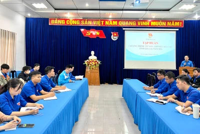 Tỉnh Đoàn Gia Lai tập huấn kỹ năng Tư vấn-Tiếp sức mùa thi cho đội hình tình nguyện 