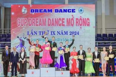 Hơn 1.000 vũ công so tài ở Giải Khiêu vũ thể thao Cúp Dream Dance mở rộng