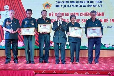 Gặp mặt nhân kỷ niệm 55 năm chiến thắng Đường 9-Khe Sanh