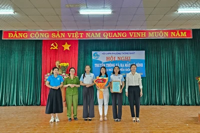 Ra mắt mô hình “Phụ nữ chuyển đổi số phường Thống Nhất”