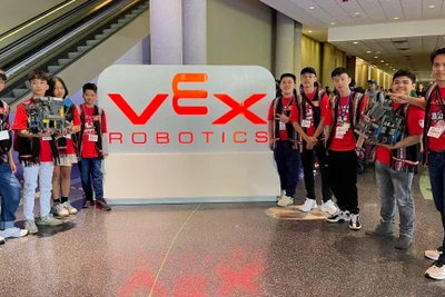 Học sinh Gia Lai tiếc nuối dừng bước ở vòng loại Giải vô địch thế giới VEX Robotics 2023