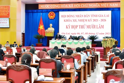 Ngày làm việc thứ 2 kỳ họp thứ 15 HĐND tỉnh khóa XII: Bàn thảo nhiều vấn đề trọng tâm