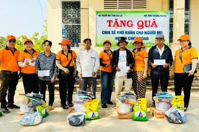 Trao 100 suất quà cho hội viên có hoàn cảnh khó khăn tại huyện Chư Prông