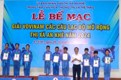 Giải Vovinam các câu lạc bộ mở rộng thị xã An Khê thu hút 120 vận động viên . Ảnh: Ngọc Minh