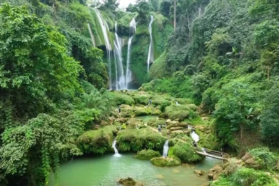 Đến Mộc Châu nhớ ghé thác Nàng Tiên đậm hoang sơ của núi rừng Tây Bắc