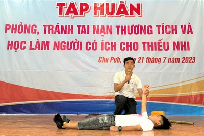 Chư Pưh tập huấn kỹ năng phòng, tránh tai nạn thương tích cho 80 em thiếu nhi