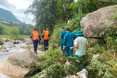 Đã tìm thấy 2 cháu bé mất tích 4 ngày khi đi bắt cá tại Sa Pa