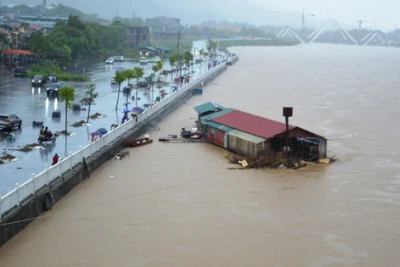 Lũ đặc biệt lớn trên sông Thao, Yên Bái nguy cơ lụt như 2018