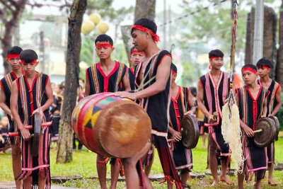 Khơi dậy tình yêu văn hóa dân tộc trong thanh thiếu nhi