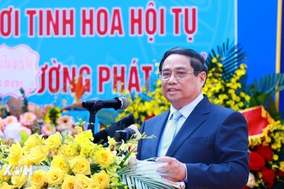 Thủ tướng: Dạy tốt, học tốt để đưa dân tộc Việt Nam trở thành dân tộc thông thái