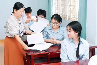 Gợi ý đáp án bài tổ hợp Khoa học xã hội kỳ thi tốt nghiệp THPT 2024