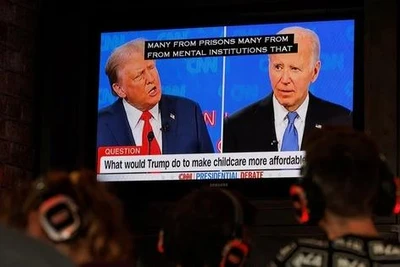 Ông Trump tạm dẫn 1-0 sau màn tranh luận đầu tiên với ông Biden