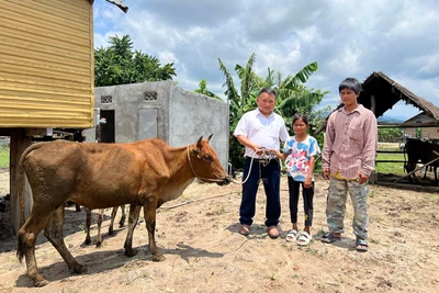 Dành tình thương cho học trò vùng khó - Kỳ 2: Người cha đặc biệt của trò nghèo