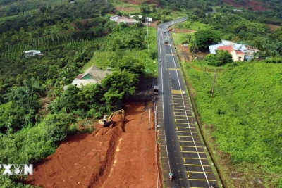 Xuất hiện sạt lở ven đường Hồ Chí Minh, đoạn qua tỉnh Đắk Nông