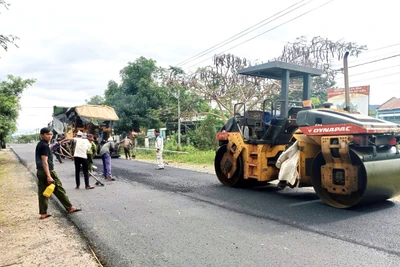 Gia Lai bảo đảm hạ tầng giao thông phục vụ người dân đi lại dịp Tết