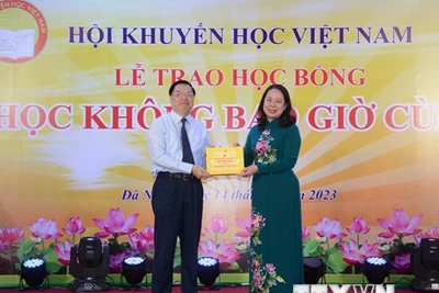 Trao học bổng cho 250 cá nhân tiêu biểu ở miền Trung-Tây Nguyên