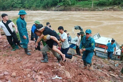 Đến 12 giờ 30 phút ngày 12/9 có 327 người chết và mất tích do bão số 3 và mưa lũ