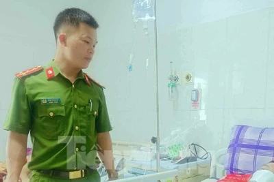 Chiến sĩ công an vượt 60 km hiến tiểu cầu cứu bệnh nhân nguy kịch