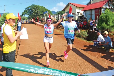 Nữ runner cá tính của làng marathon Gia Lai