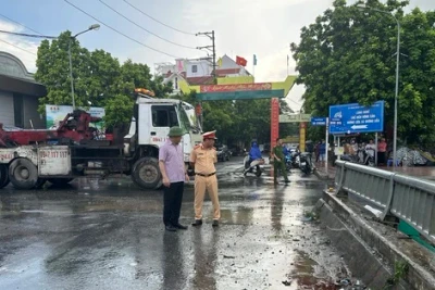 Tai nạn khiến 4 mẹ con tử vong: Xe ben mang biển số khác tem kiểm định