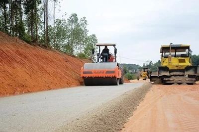 Vì sao Dự án kết nối giao thông khu vực Tây Nguyên lại trễ hẹn?