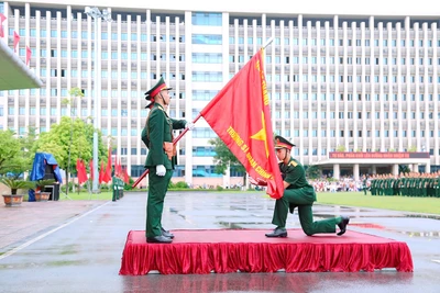 Lê Văn Trường và hành trình chinh phục “cú đúp” thủ khoa