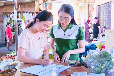 “Khu chợ không dùng tiền mặt”: Hiệu quả, tiện ích