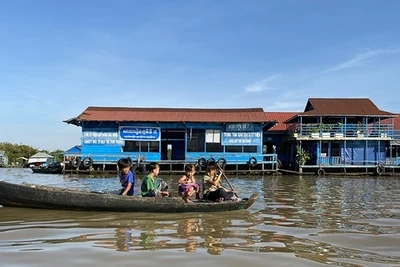 “Gieo chữ ” ở Biển Hồ