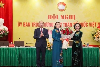 Bí thư Tỉnh ủy Ninh Bình là Phó Chủ tịch, Tổng Thư ký Ủy ban MTTQ