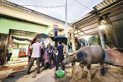 Đám tang của già làng