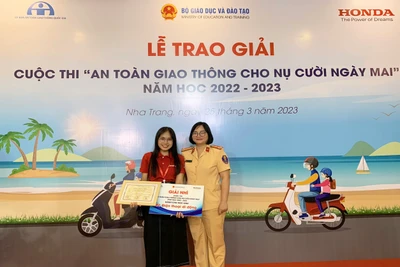 Nữ sinh Gia Lai đạt giải nhì cuộc thi “An toàn giao thông cho nụ cười ngày mai”