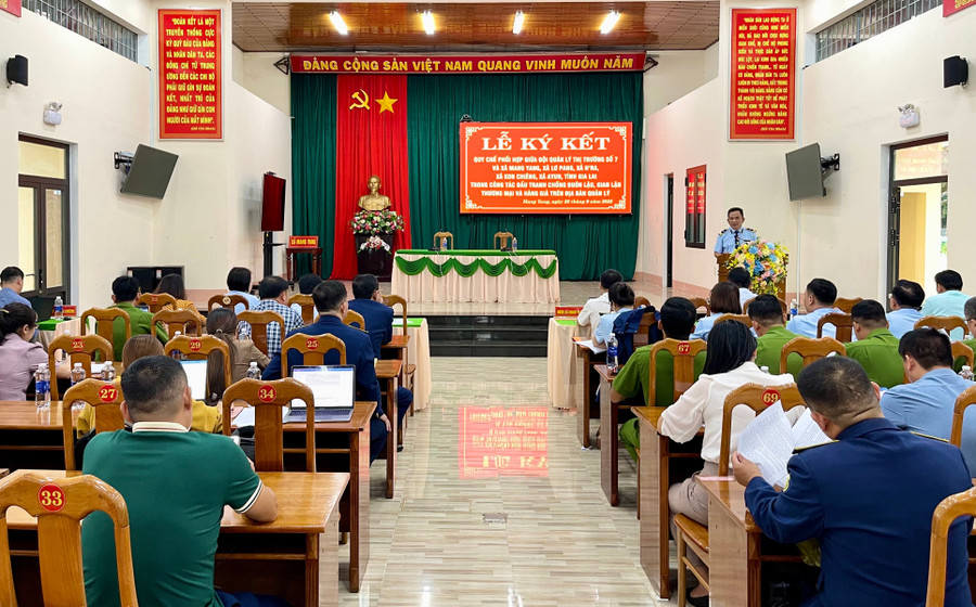 Quang cảnh lễ ký kết. Ảnh: Vũ Thảo quang-canh.jpg