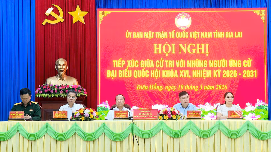 cac-ung-cu-vien-dbqh-tiep-xuc-cu-tri-tai-phuong-dien-hong-xa-gao-chu-pah-ia-khuol-ia-ly-ia-phi-anh-manh-ha.jpg