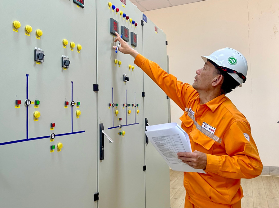 Sản lượng điện sản xuất trên địa bàn tỉnh trong 6 tháng đầu năm 2025 tăng 10,62% so với cùng kỳ. Ảnh: Vũ Thảo dien.jpg