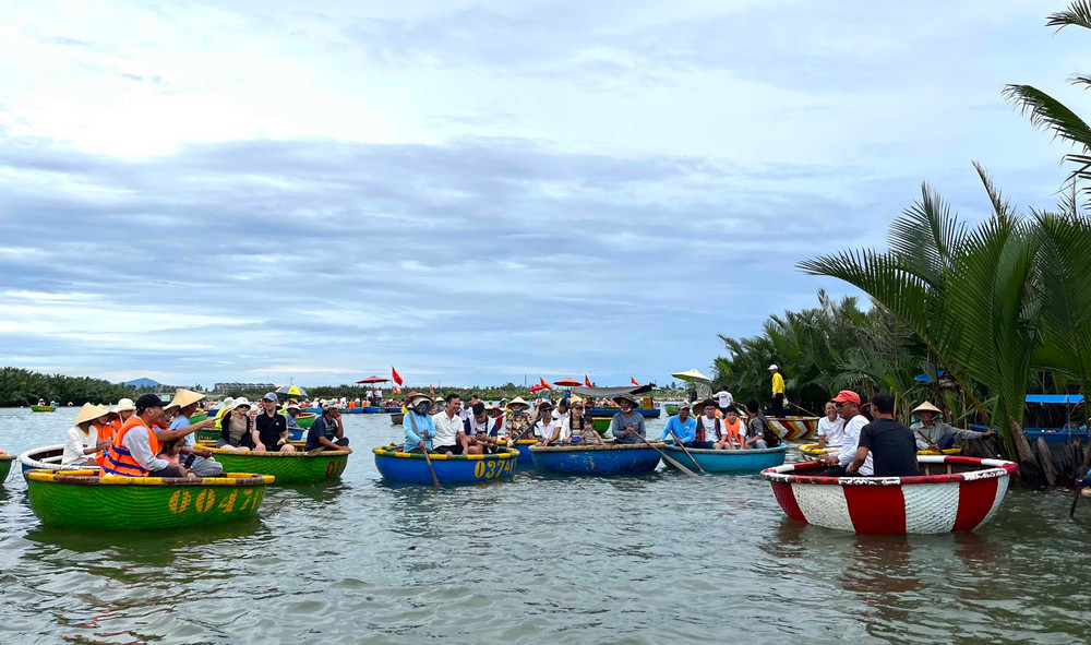 Chính sách thị thực thông thoáng sẽ là đòn bẩy giúp du lịch phát triển. Ảnh: P.V img-7814.jpg