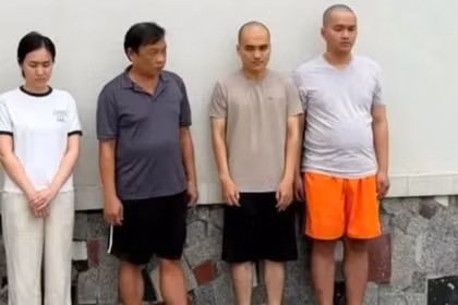 Bắt Trưởng phòng Kinh doanh của SJC