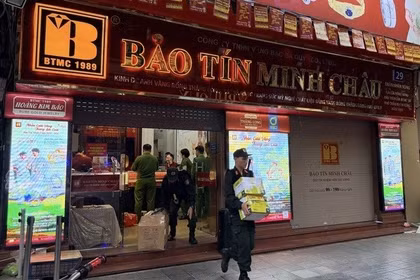 Khởi tố ông chủ Bảo Tín Minh Châu