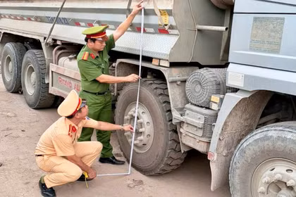 Siết chặt quản lý xe tải, xe đầu kéo 