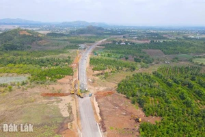 Vượt thách thức trên các công trình giao thông trọng điểm