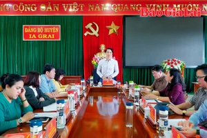 Phó Bí thư Tỉnh ủy Nguyễn Ngọc Lương: Ia Grai cần triển khai ngay việc sắp xếp, tinh gọn tổ chức bộ máy